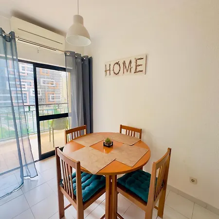 Casa Amarilis * بورتيماو